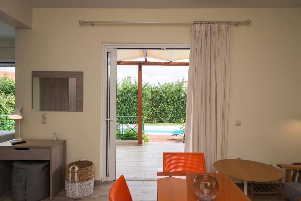 Venus Villa With Private Pool, 2Min To The Beach Finikounta Exterior photo