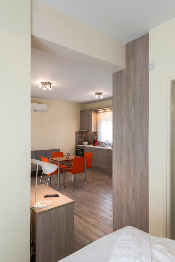 Venus Villa With Private Pool, 2Min To The Beach Finikounta Exterior photo